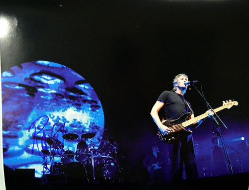 Pink Floyd Roger Waters Autographed Live 16x20 Concert Photo PSA/DNA UACC