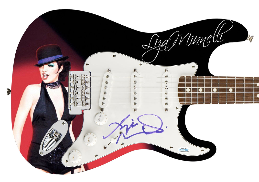 Liza Minelli Autographed Signed Photo Graphics Guitar
