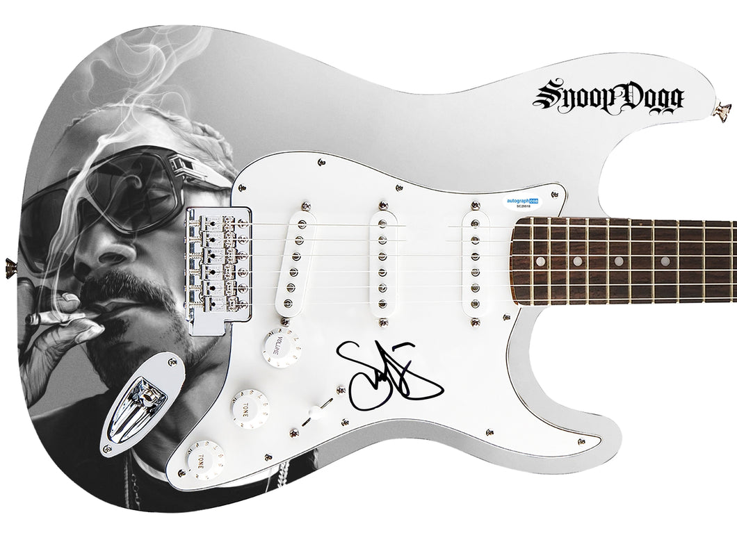 Snoop Dogg Autographed 
