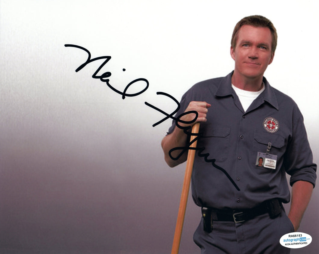 Scrubs Neil Flynn Autographed Signed 8x10 Photo