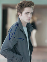 Load image into Gallery viewer, Twilight Robert Pattinson Autographed Signed 8x10 Photo Edward Cullen
