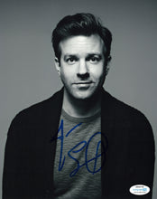Load image into Gallery viewer, Jason Sudeikis Horrible Bosses Autographed Signed 8x10 b/w Photo
